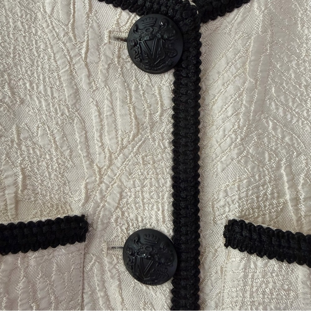 VERONICA BEARD | Darla Textured Ecru Cream Jacket Black Trim Size 6 - Picture 7 of 14